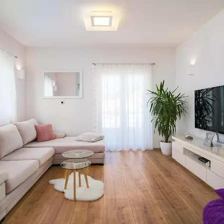 Lejlighed With Wifi Podstrana, - 25097 *
