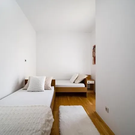 With Wifi Podstrana, - 25097 Lejlighed Split