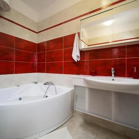 Apartment With Wifi Podstrana, - 25097 *