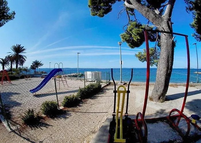 Apartment With Wifi Podstrana, - 25097 *